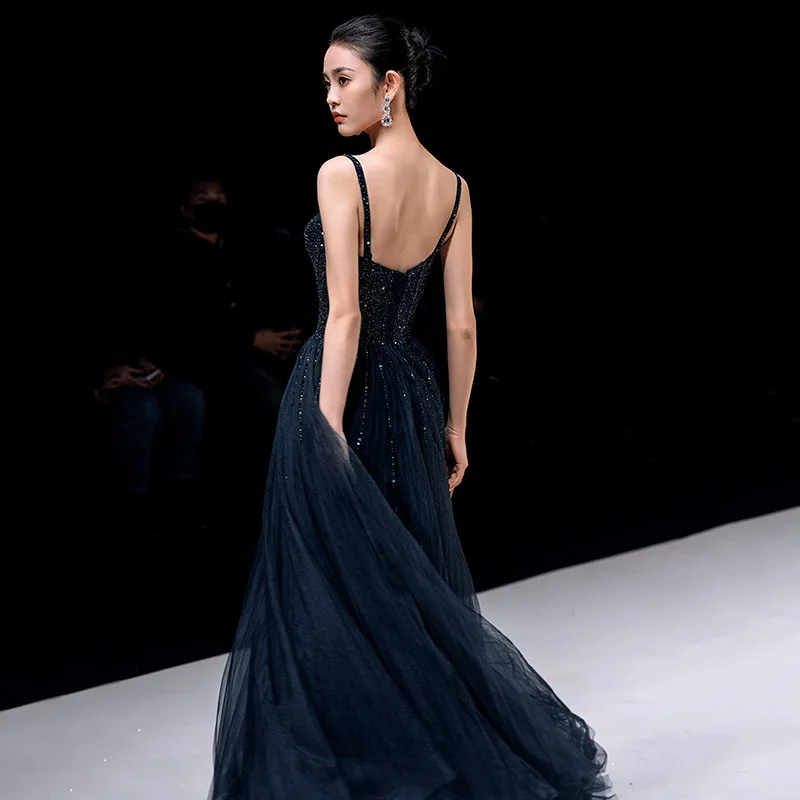 Eleganckie granatowe sukienki na studniówkę, fason A-line, na ramiączkach, na występy, imprezy, egzaminy artystyczne, urodziny, długa spódnica, błyszczące cekiny.