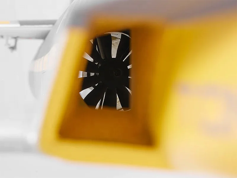 FMS 64mm EDF Futura PNP 40A ESC 6CH Acrobazia CNC Carrello di atterraggio in metallo 900mm Apertura alare Elettrico ad alta velocità RC Aereo a reazione Giocattolo