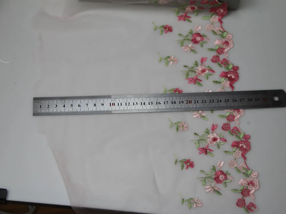 2 Yards 26cm wide Red Green Soft Mesh Embroidery Lace Trimmings Dress Accessories Lace Fabric Sewing Crafts Doll Material