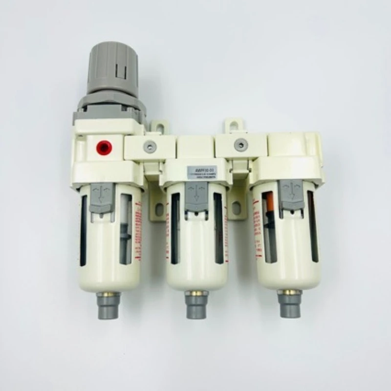 

Пневматическая система тройной фильтрации AW + AL + AL с точностью до 5-0,01 микрон, для фильтрации влаги и примесей. Простая установка