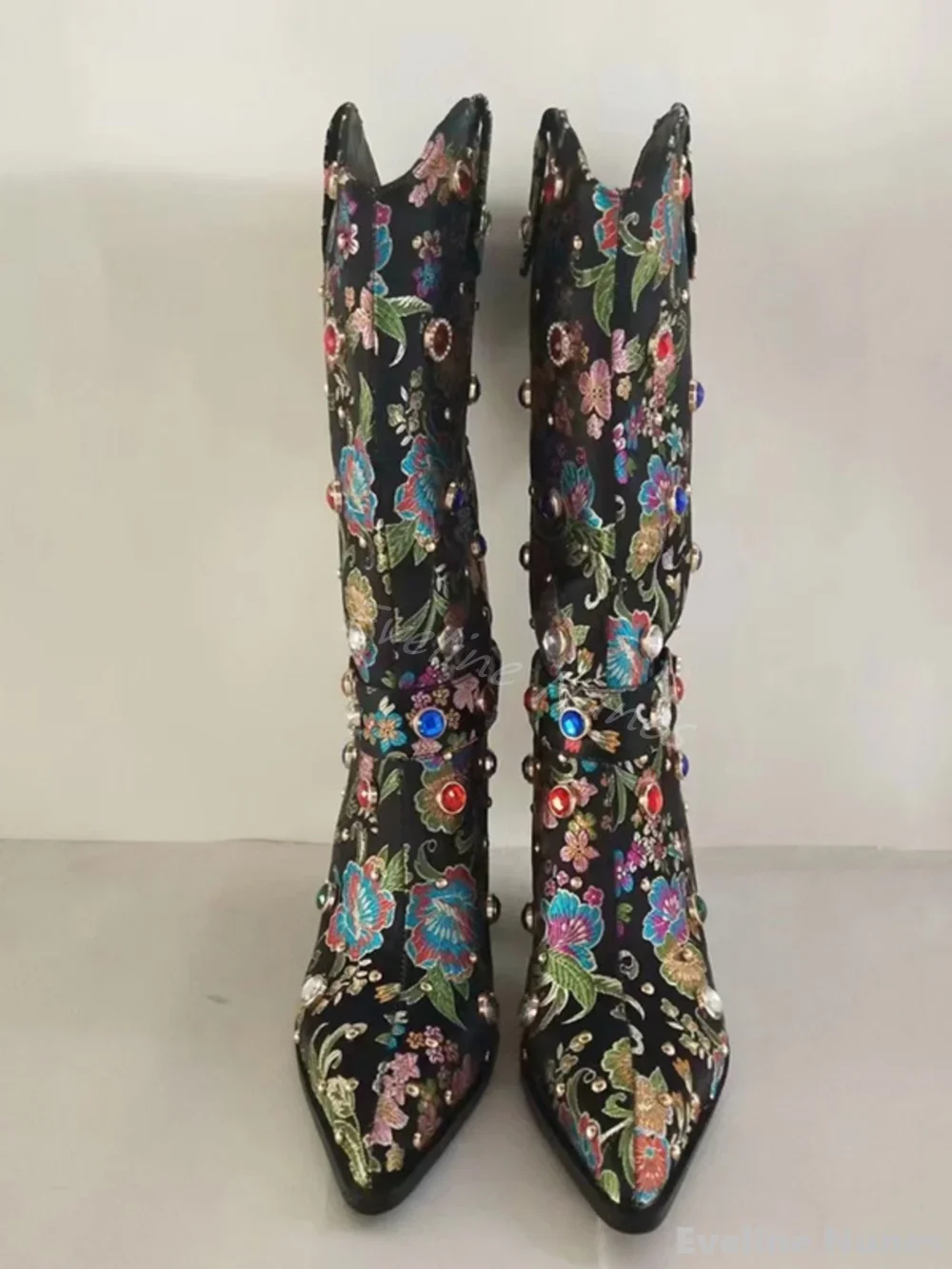 Fashion Embroidered Rhinestone Catwalk Ankle Boots Women Pointed Toe Chunky Heel Side Zipper Mid Calf Boots New Fashion Boots