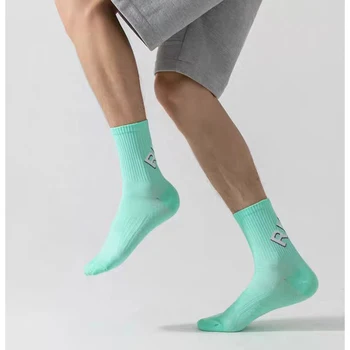 زوج واحد من جوارب الجري للرجال والنساء، جوارب ضغط للياقة البدنية، جوارب رياضية بألوان زاهية قابلة للتنفس، جورب كرة سلة ماراثون