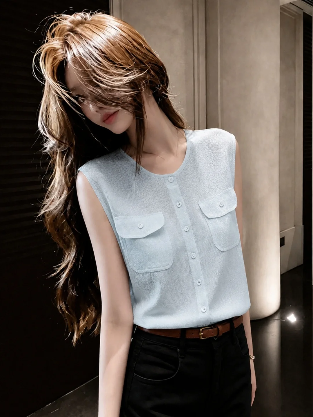 

Korean Style Light Weight Sleeveless Ice Silk Knitted Vest round Neck Fashionable Summer Top for plus Size Women