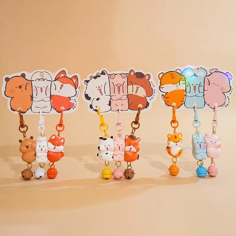 3-teiliges Set Magnetische Schlüsselanhänger aus Kunstharz, Cartoon-Schlüsselanhänger-Sets, Mini-Rucksack-Charm, Geschenk für Freunde – Detail 4