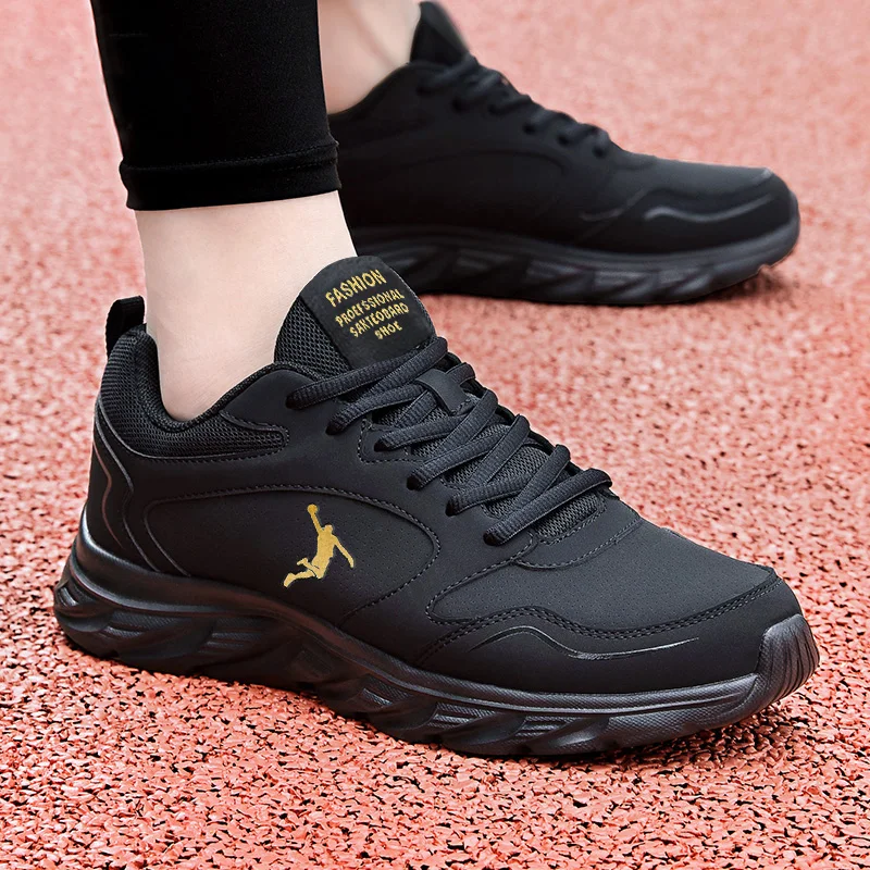

2025Autumn and Winter New Breathable Comfortable High Quality Men's Leather plus Velvet Sports Running Shoes Men's Shoes38-45