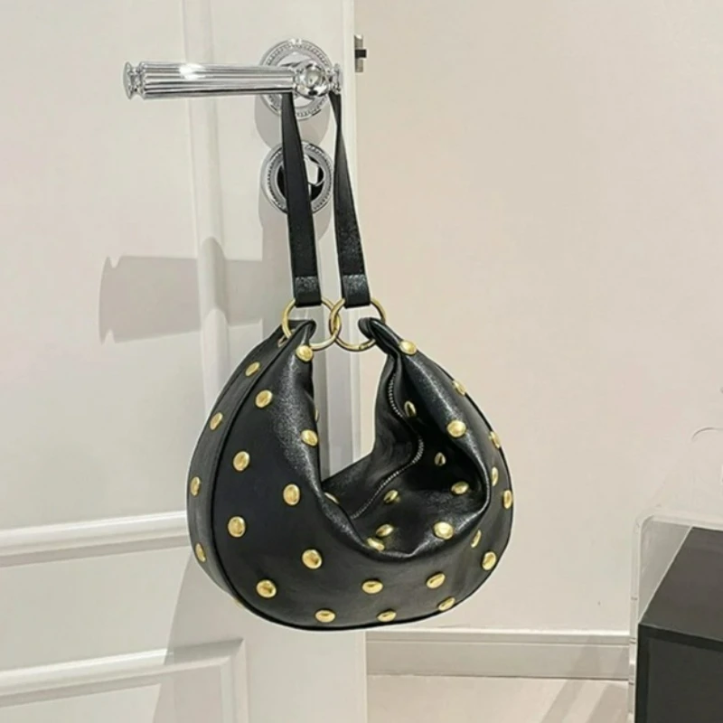 New Retro Punk-style Rivet Clutch Bag, High-quality PU Leather All-purpose Crescent-shaped Shoulder Bag, Suitable for Daily Wear