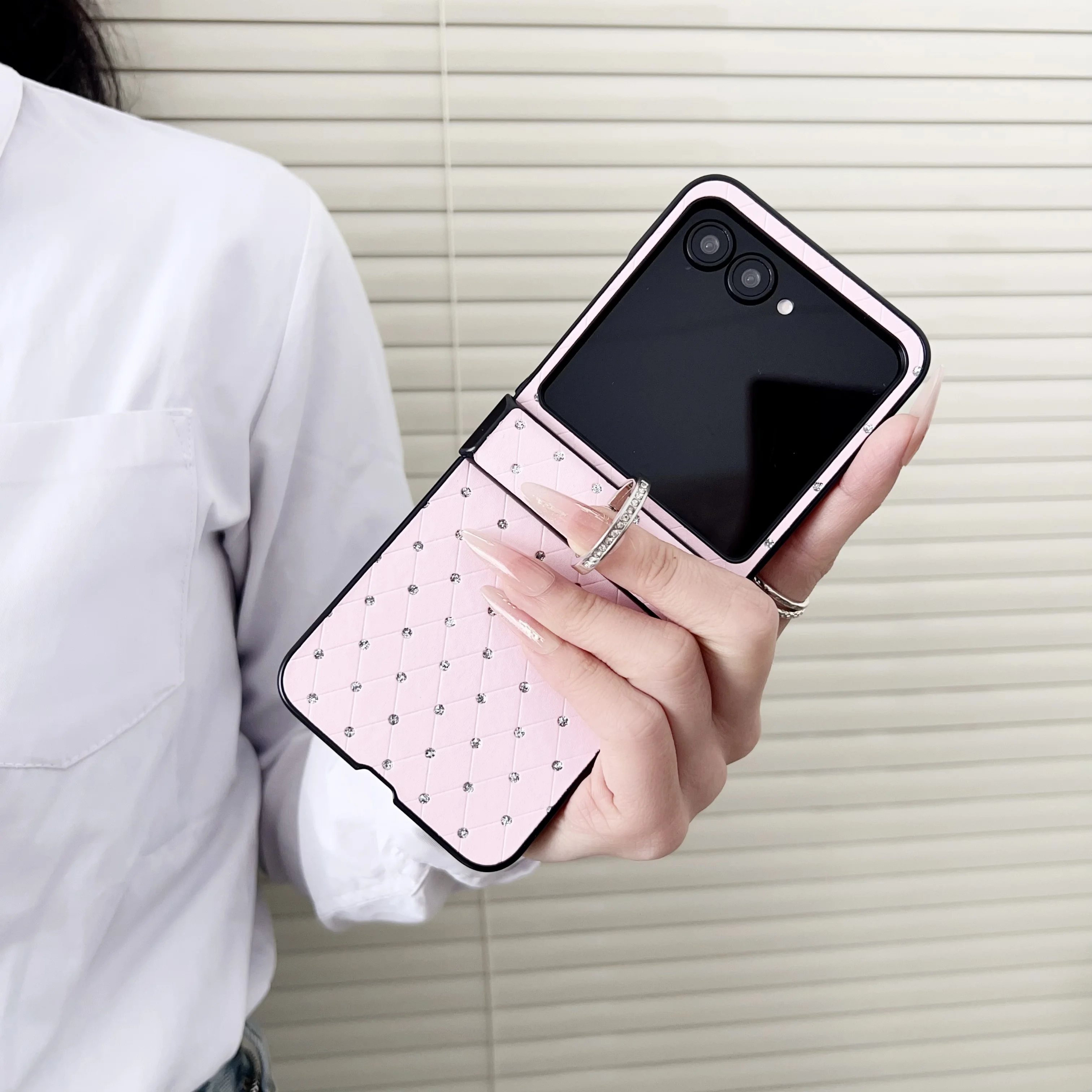 لموتورولا بريق الماس حافظة جلدية RazR 60 RazR 50 50s موتو 50 الترا 40 الترا غطاء حامل هاتف حامل هاتف معدني قابل للطي