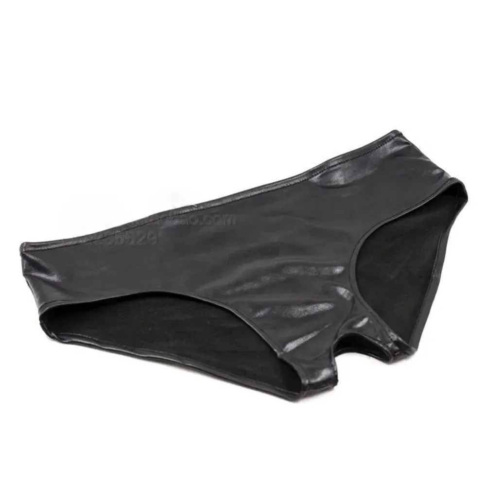 Женское нижнее белье с открытой промежностью, Трусы из искусственной кожи с влажным эффектом, черное готическое нижнее белье, сексуальные женские трусики без промежности, горячие экзотические трусики