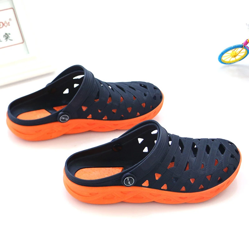 New Men\'s Slippers Sandals Summer fashion Outdoor Casual Dual-use Shoe Anti-skid Breathable Silicon Gel Hollow Shoes