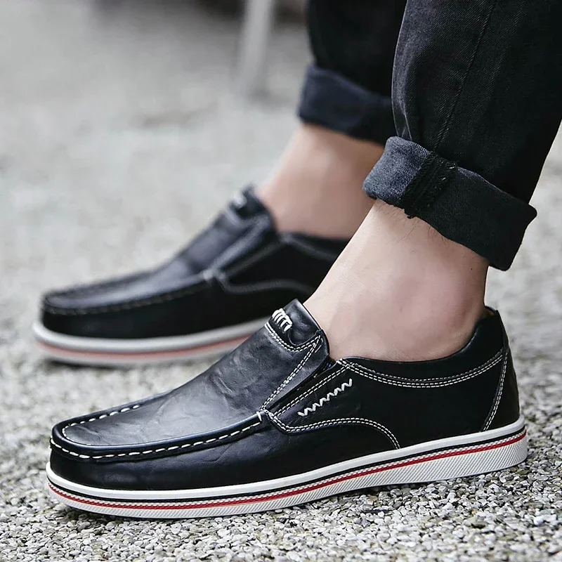 Men's leather shoes, Roman style breathable casual shoes, British handsome business shoes, soft soled bean lazy shoes