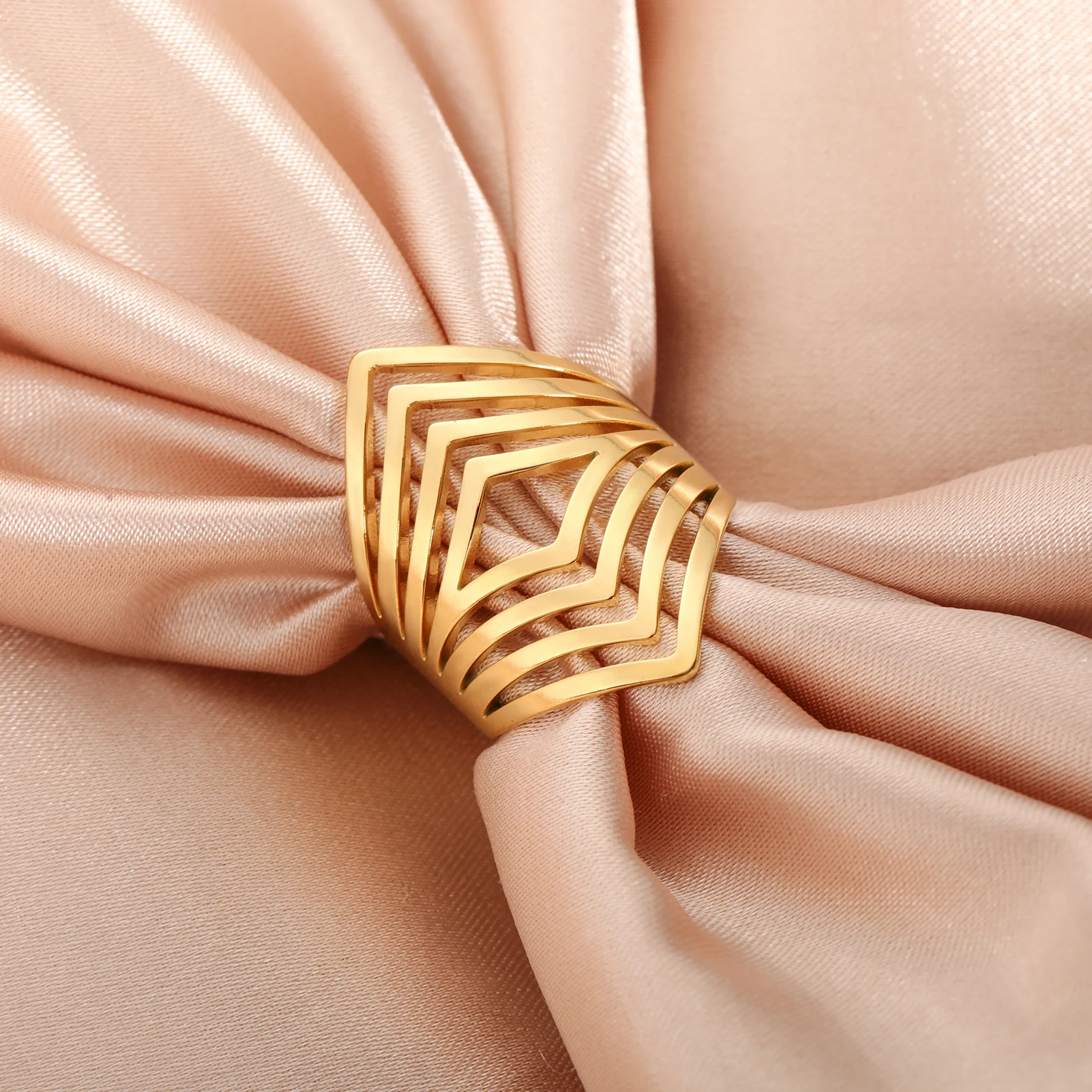 Sipuris Rhombus Rings For Women Men Stainless Steel Gold Color Hollow Geometric Lines Irregular Ring Jewelry Weddings Gifts