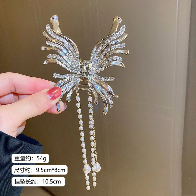 2022 Retro Ladies Butterfly Pearl Tassel Hair Clips Korean Elegant Shark Clip Hair Styling Clip Hair Accessories Women