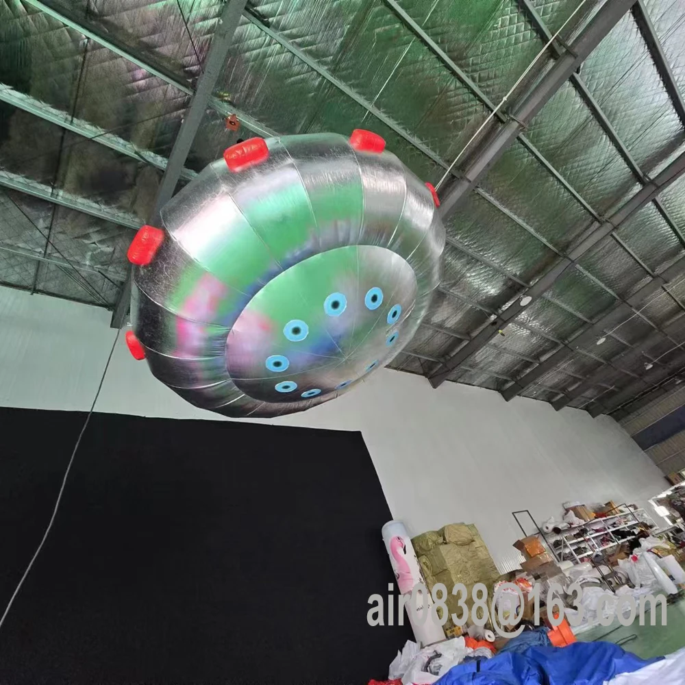 Globo inflable OVNI gigante personalizado con luces, platillo volador plateado, modelo de nave espacial alienígena para decoración de Halloween