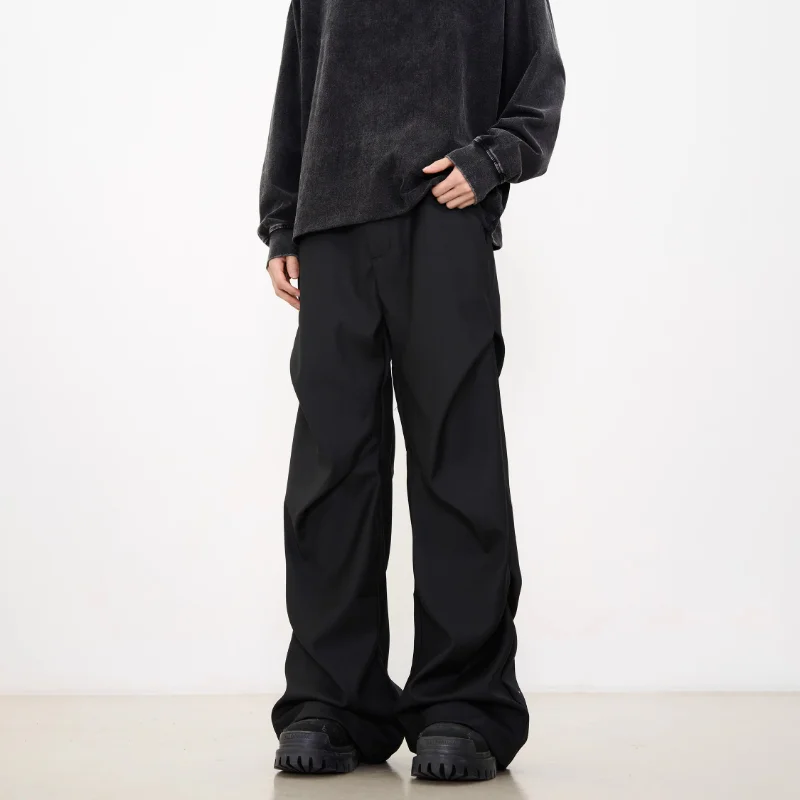 

Wrinkled floor length slightly flared casual pants with a high-end feel, loose and straight leg, hanging black trousers