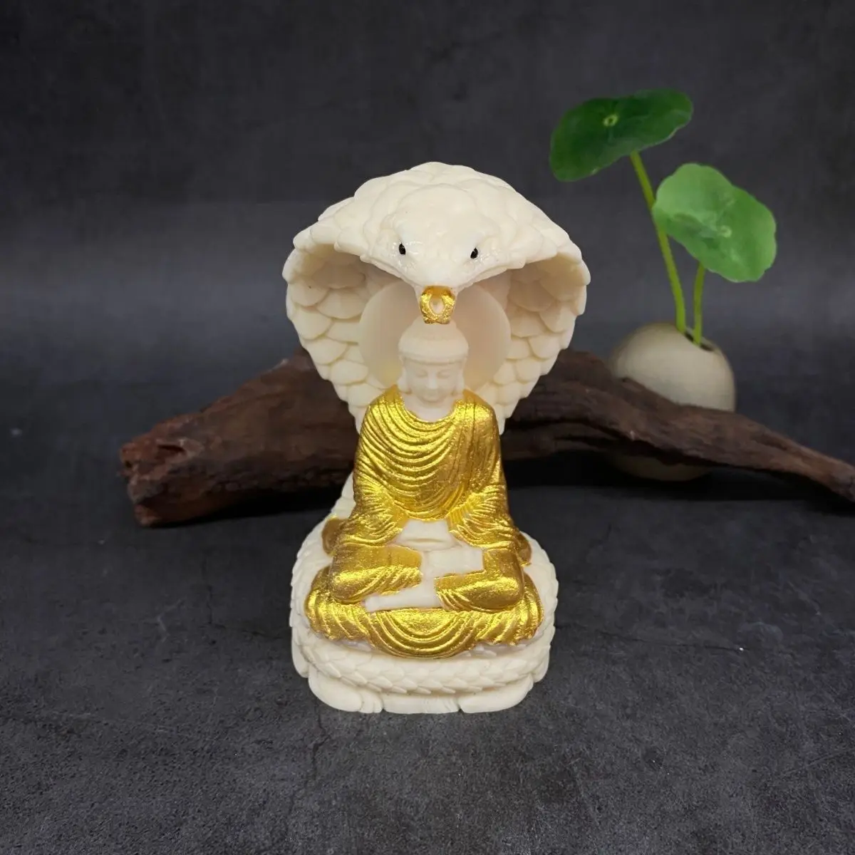 Ivory Fruit Carving Snake Protection Buddha Sakyamuni Dahri Tathagata Ornament Home Living Room Ornament Home