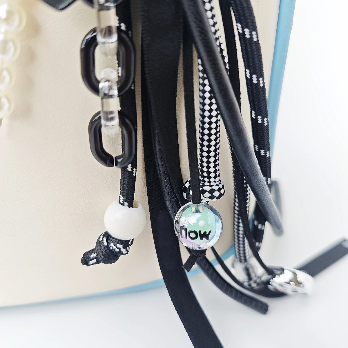 Ciondolo per borsa Piccola perla Papillon Ciondolo per borsa Decorazione Ciondolo Decorazione per ragazze Ciondolo semplice alla moda carino