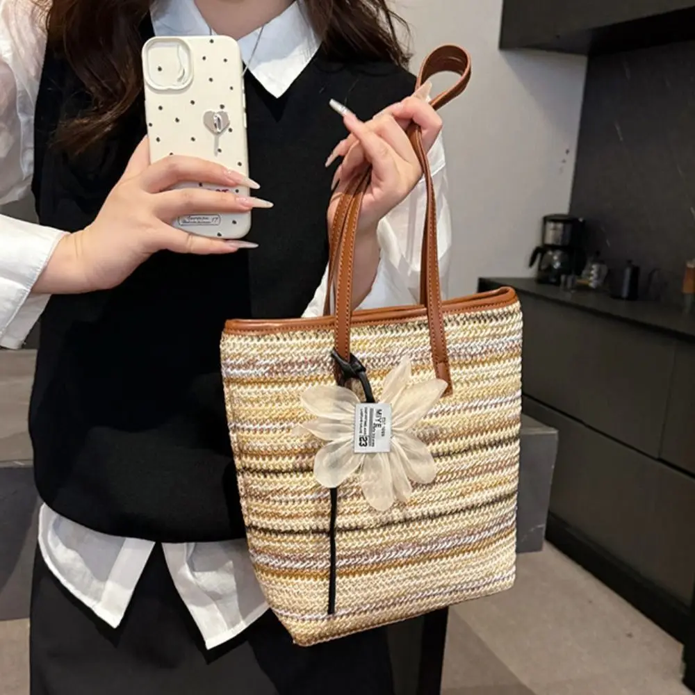 

Радужная тканая сумка в богемном стиле с цветочной подвеской, пляжная вязаная крючком сумка подмышками, элегантная милая летняя сумка-ведро для праздника