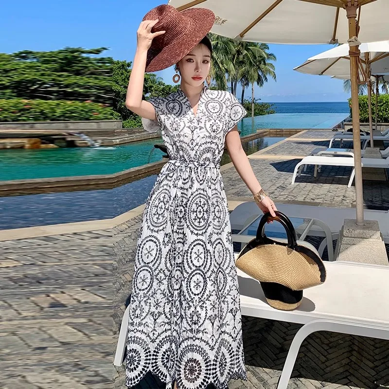 

Luxury Hollow Out Embroidery Loose Long Dresses For Women's Vintage Elegant V-neck Short Sleeve Lace-up Vacation Beach Dress