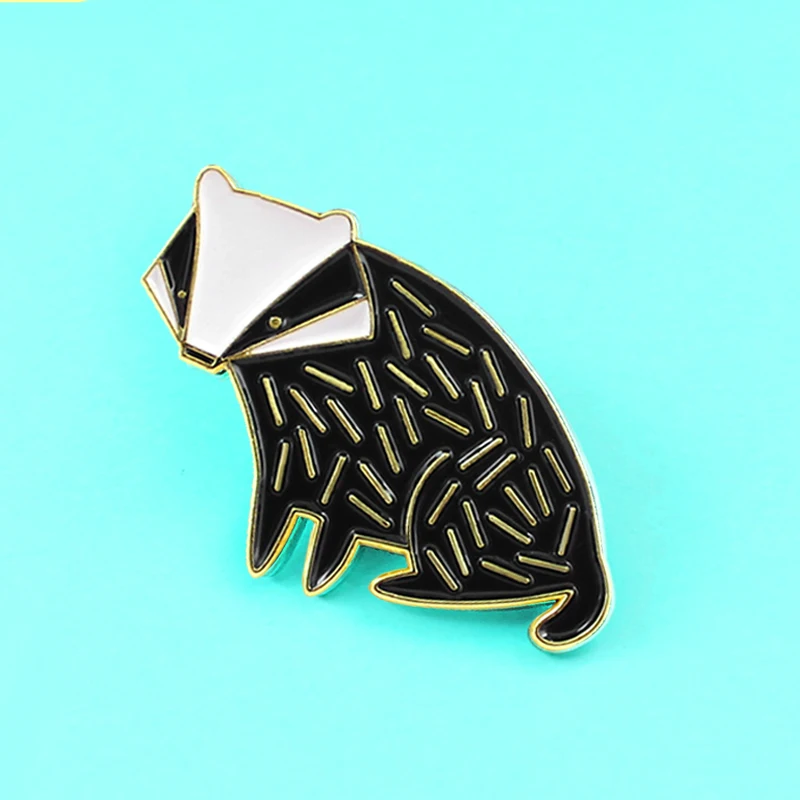 Hedgehog Porcupine Brooches Wild animals Black Badger Lapel Pins Jeans Bag Jewelry Gift for kids Like animals Cute Animal Badger