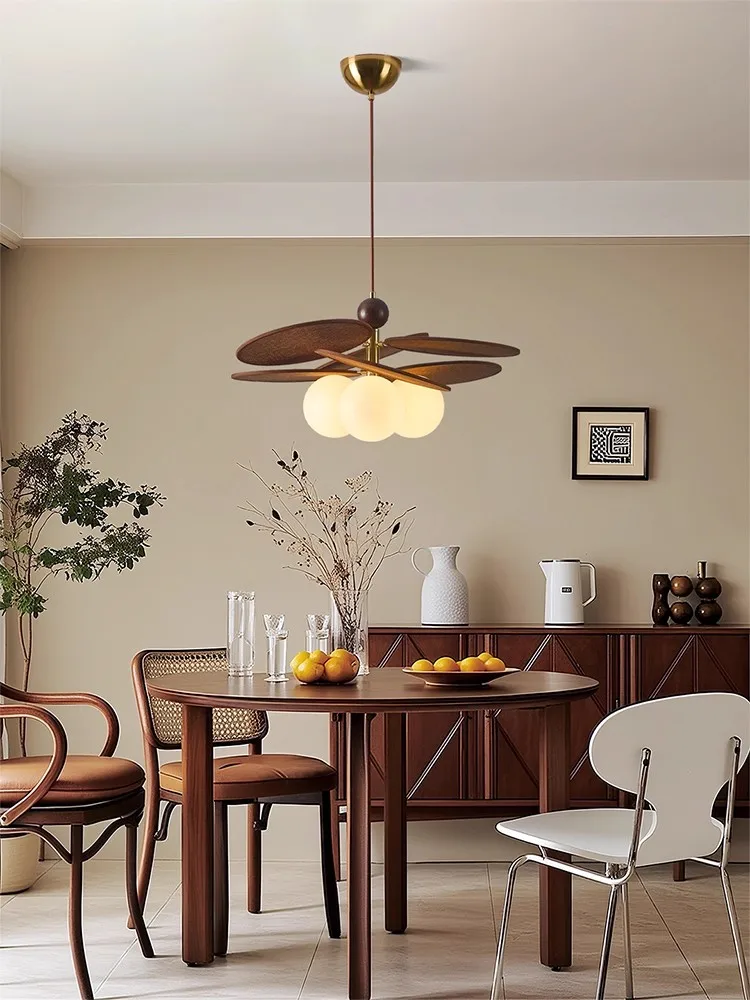 Middle ancient style Zen, rattan weaving, bar counter, dining room, homestay, dining room, chandelier, room lighting fixtures