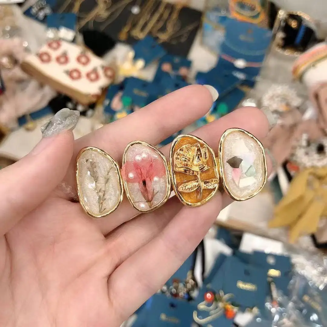 Oval Alloy Resin Dried Flower Hair Clip Glitter Sand Gold Flakes Pearl Duckbill Claw Side Bangs Barrettes New Hair Accessories view 2