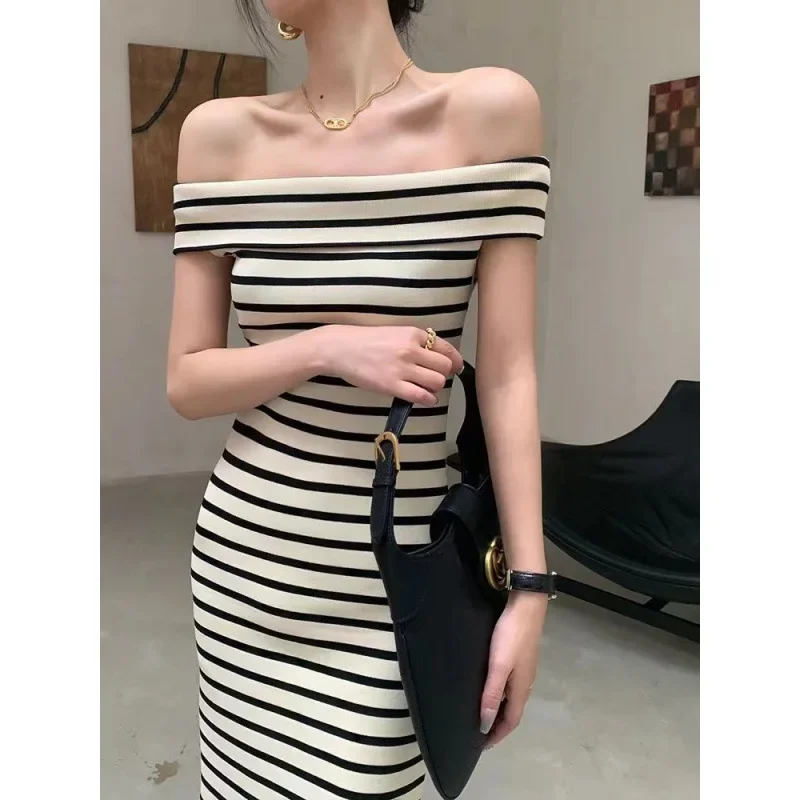 Contrast striped one-shoulder dress for women summer new design sexy off-shoulder knitted long dress