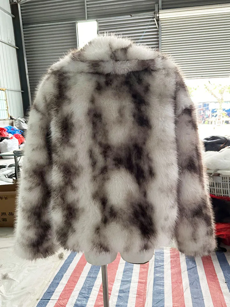 ZADORIN-ropa elegante de invierno para mujer, abrigo de piel sintética grueso y cálido con cuello vuelto, chaqueta peluda degradada, abrigo de piel sintética