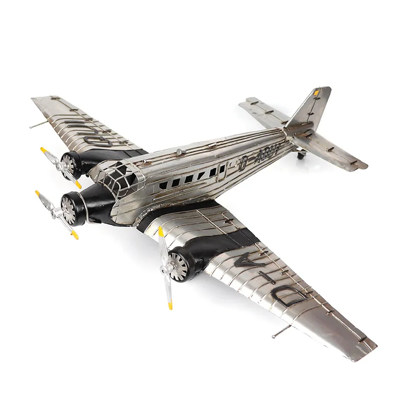 Vintage American Tr…