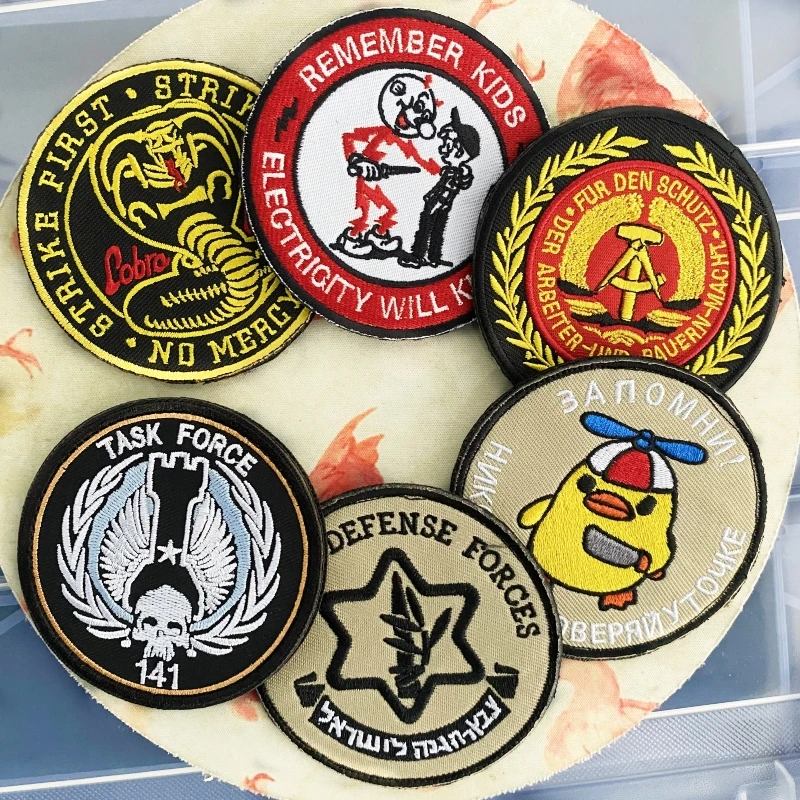 

Tactical Snake DDR East German Circular Morale Badge Russian Sky Military Armband Patch Electricity Will Kill You Patch Stickers
