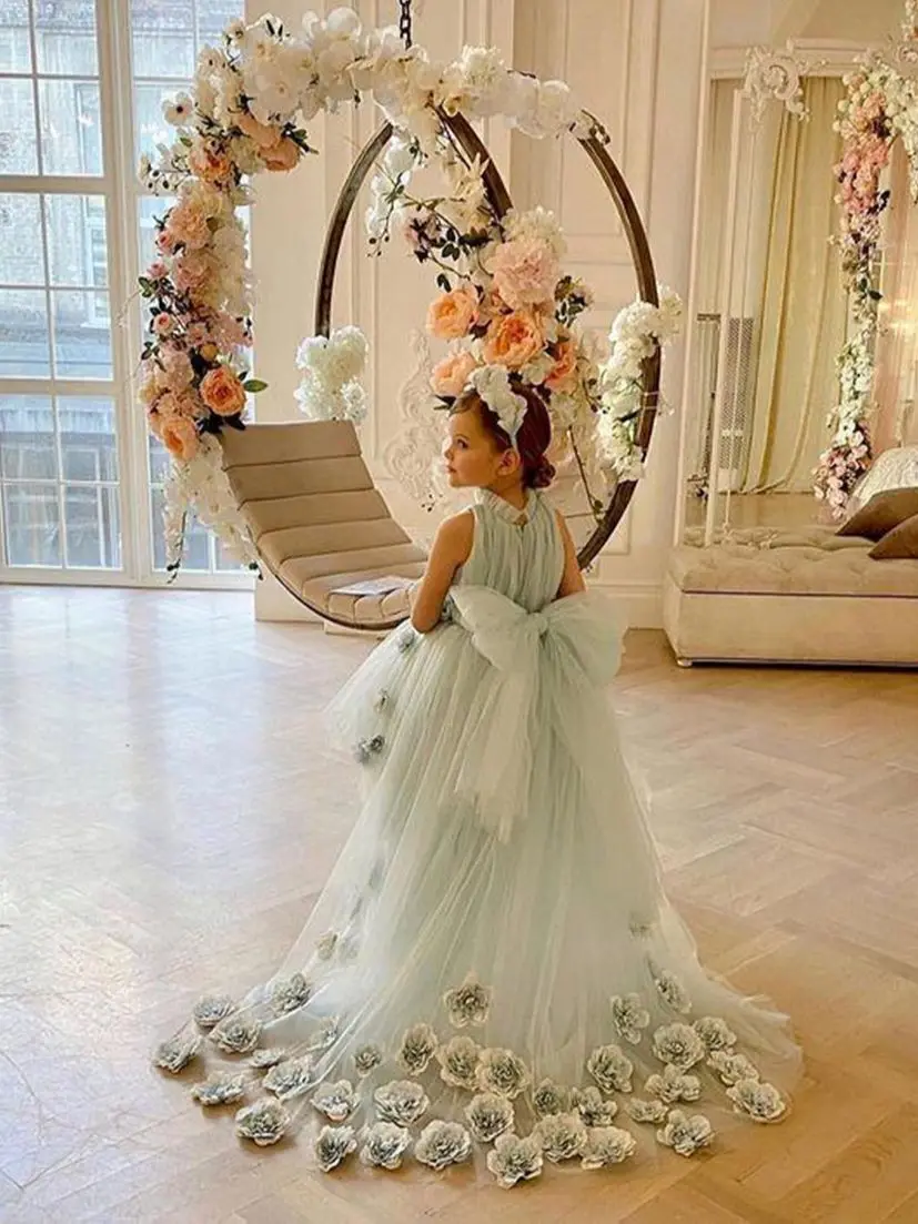 New Lace Tulle Cupcake Flower Girls Dresses With Long Sleeve High Neck Crystal Sash Birthday Party Gown