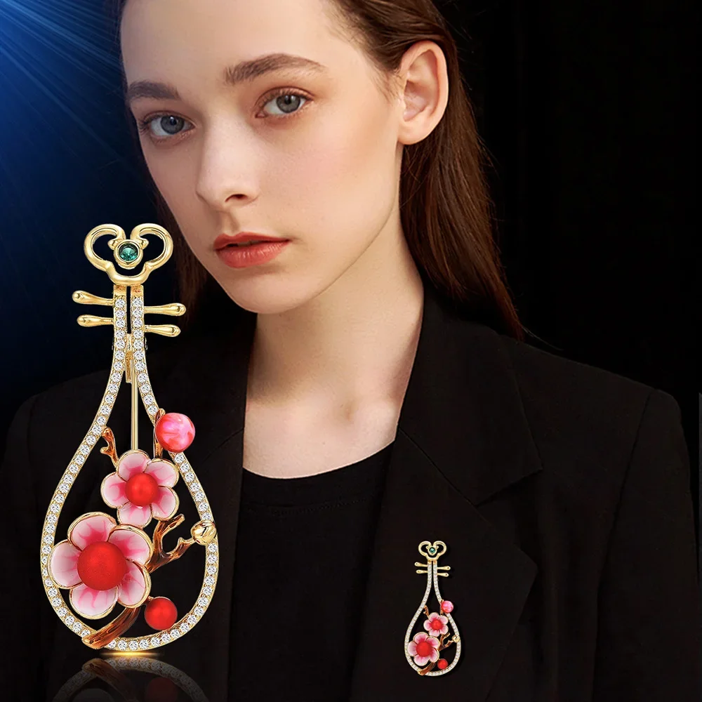 

Women's Gift Classical Beauty Chinese Style Red Plum Pipa Brooch Delicate Instrument Corsage for Charm Women Accessories