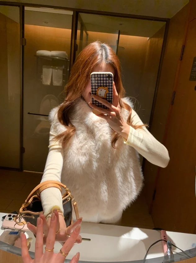 

Winter New Style Thickened Short Fur Jacket Women's Vest Luxury Warmth Simulation Leather Fabric Ladies' Outerwear
