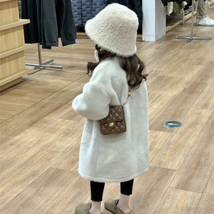 Girls White Long Coat 2024 Winter New Mink Plush Long Coat Girl Fur One Simple Casual Fashion Coat Korean Simple Style Clothes