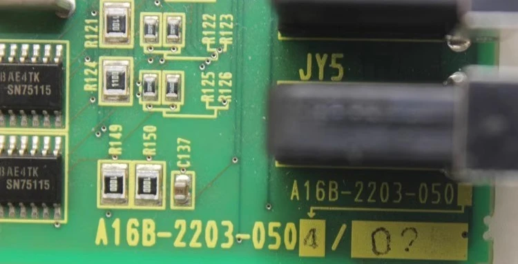 

Б/У плата бокового модуля FANUC A16B-2203-0504