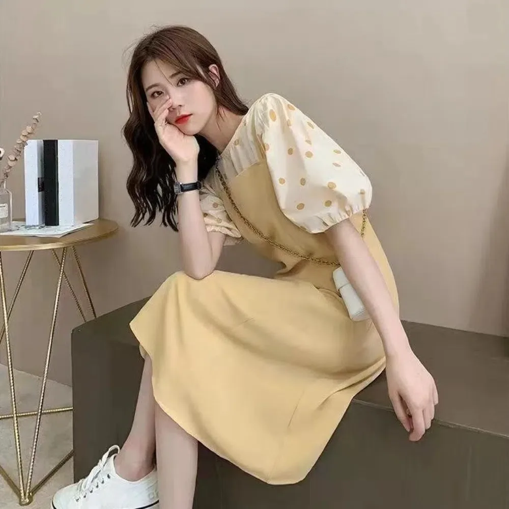 

Универсальные платья на подтяжках с пышными рукавами, женское милое платье в горошек из двух предметов, пляжная одежда трапециевидной формы, футболка, студенческое платье