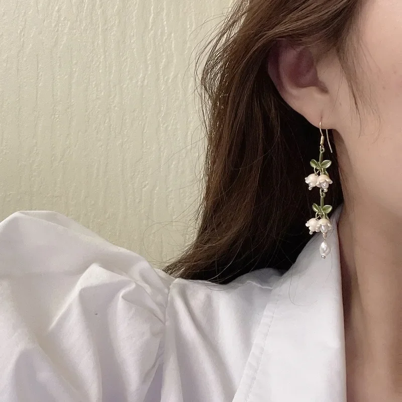 Fashion 1 Pair Charming White Lily of Valley Earrings - Dazzling Long Drop Style - Timeless Elegance for Daily Glam & Special Oc