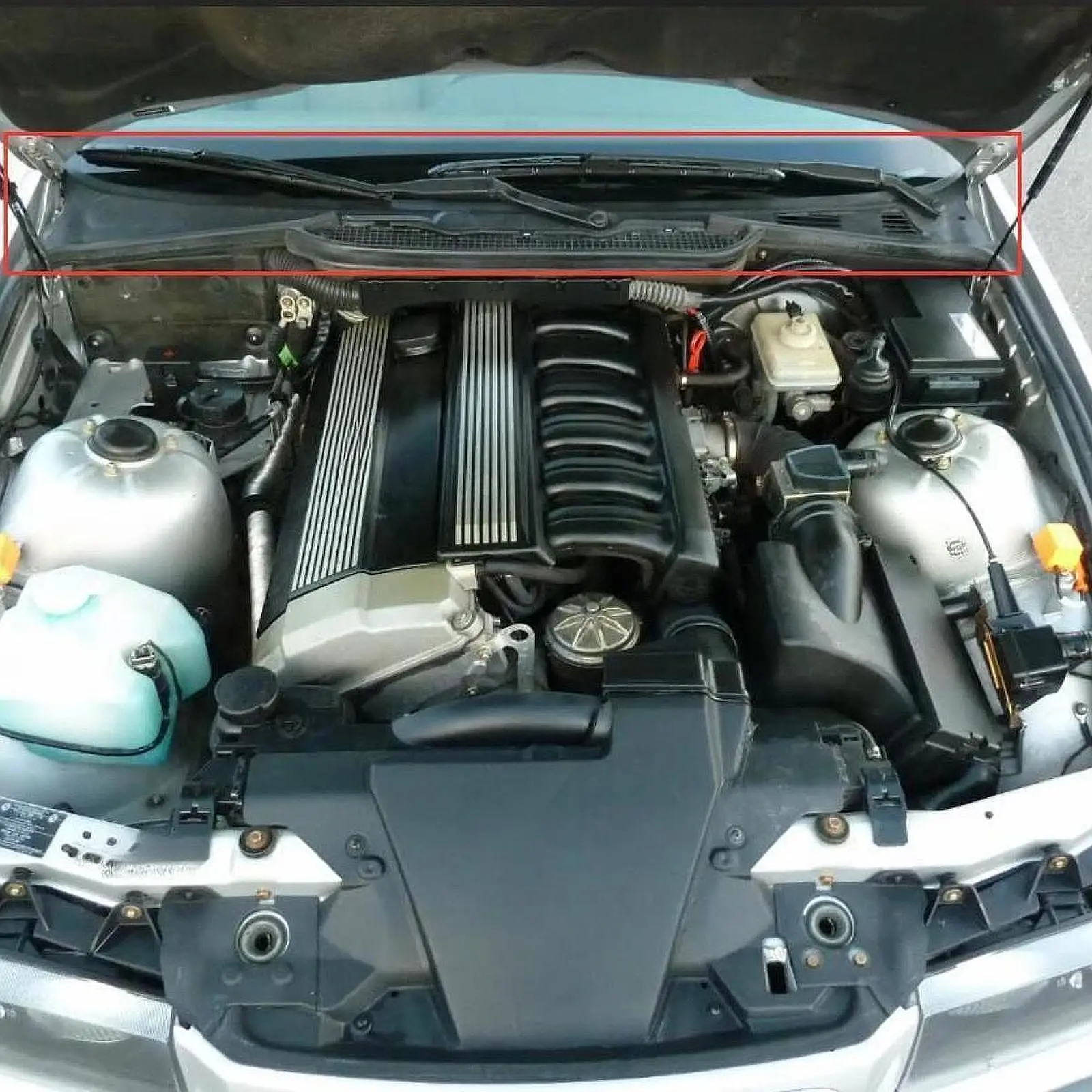 Abdeckungssatz für Wischermotoren für die 3er-Serie E36, Modellnummern 51711960843   und 51711960844