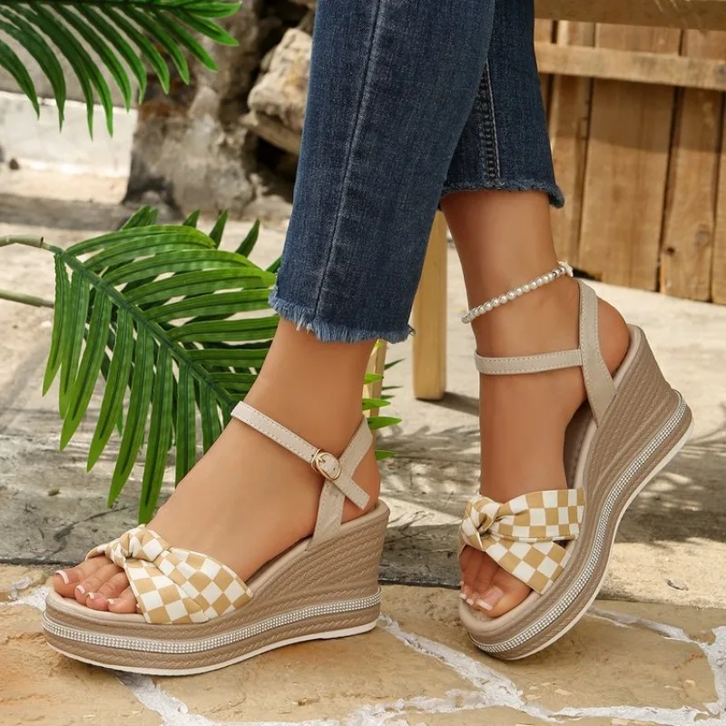 Vintage Fashion Platform Women's Sandals Checkerboard Grid Comfortable and Elegant Ladies Shoes Asian Size Summer 2026 Sandal