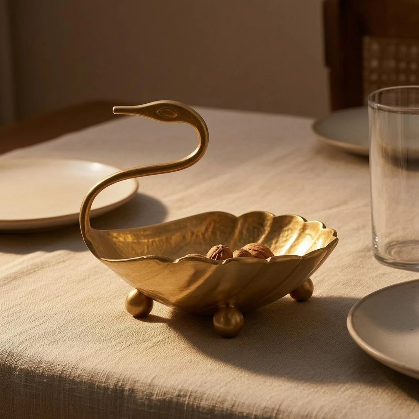 Swan Tray Scalloped Brass Tray Decorative Swan Dish Three Feet Table Ornament Easy to Clean