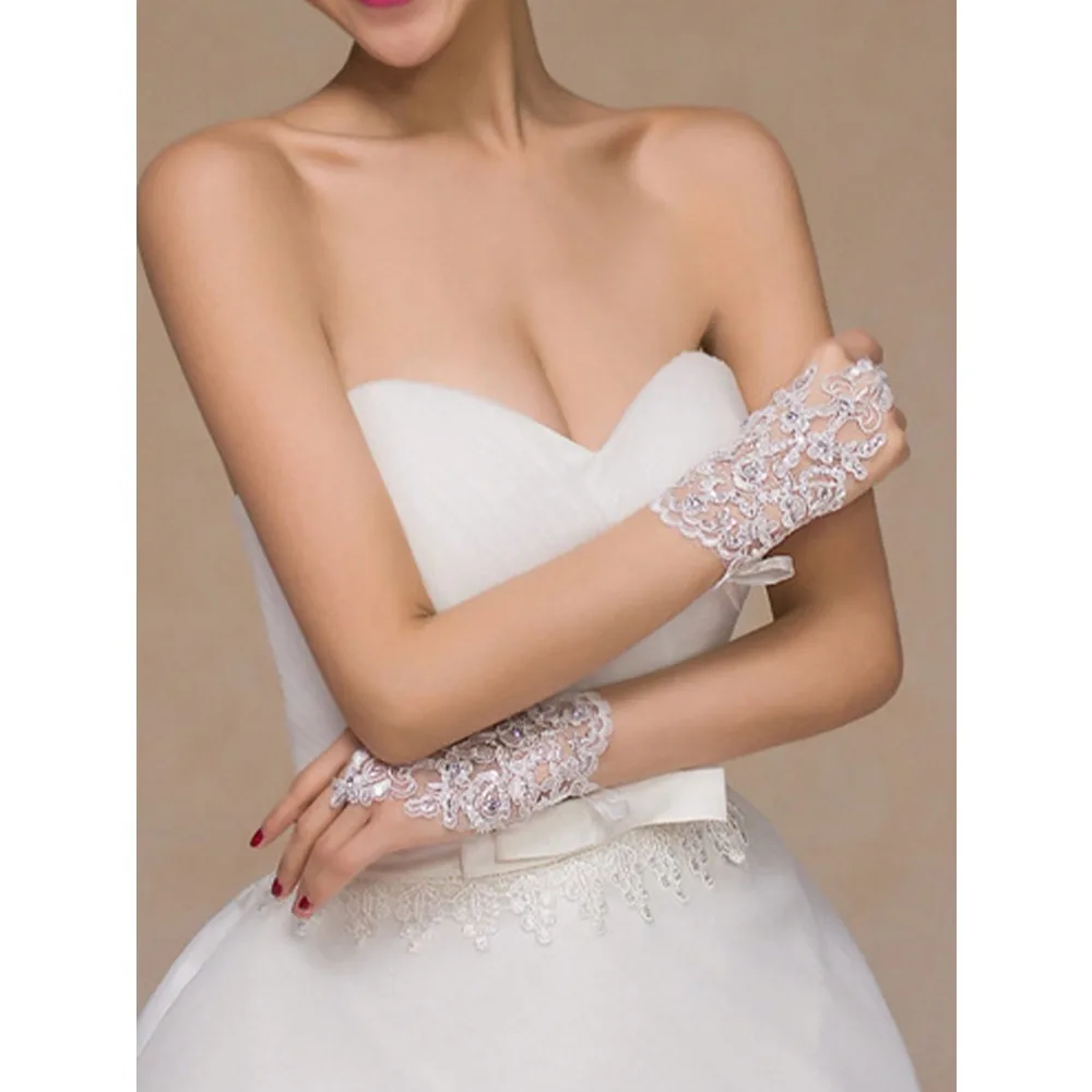 2pc Elegant Lace Wedding Gloves, Bridal Hollow Out Crystal Decorative Gloves, Mature Style Engagement Party Accessories