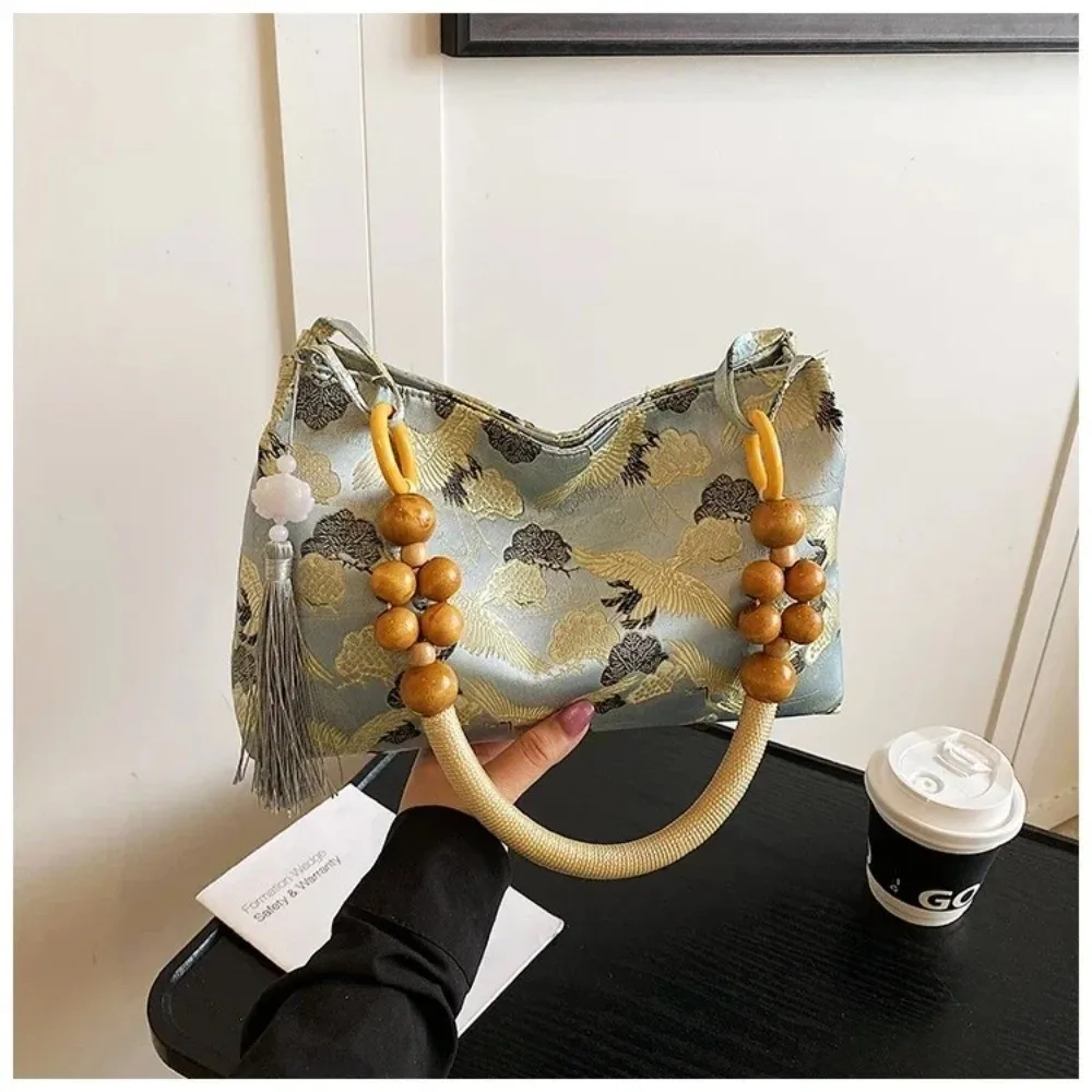 Hasp Sewing Thread Craft​ Embroidered Shoulder Bag​ ​Ethnic Pattern Embroidery​ ​Tassel Decoration Bag​ ​Medium Capacity​