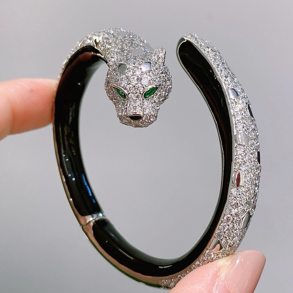 

AYJEWELRY New Trendy High Quality 925 Silver Black Enamel Carbon Diamond Leopard Cuff Bangles Bracelet Panther Jewelry for Woman