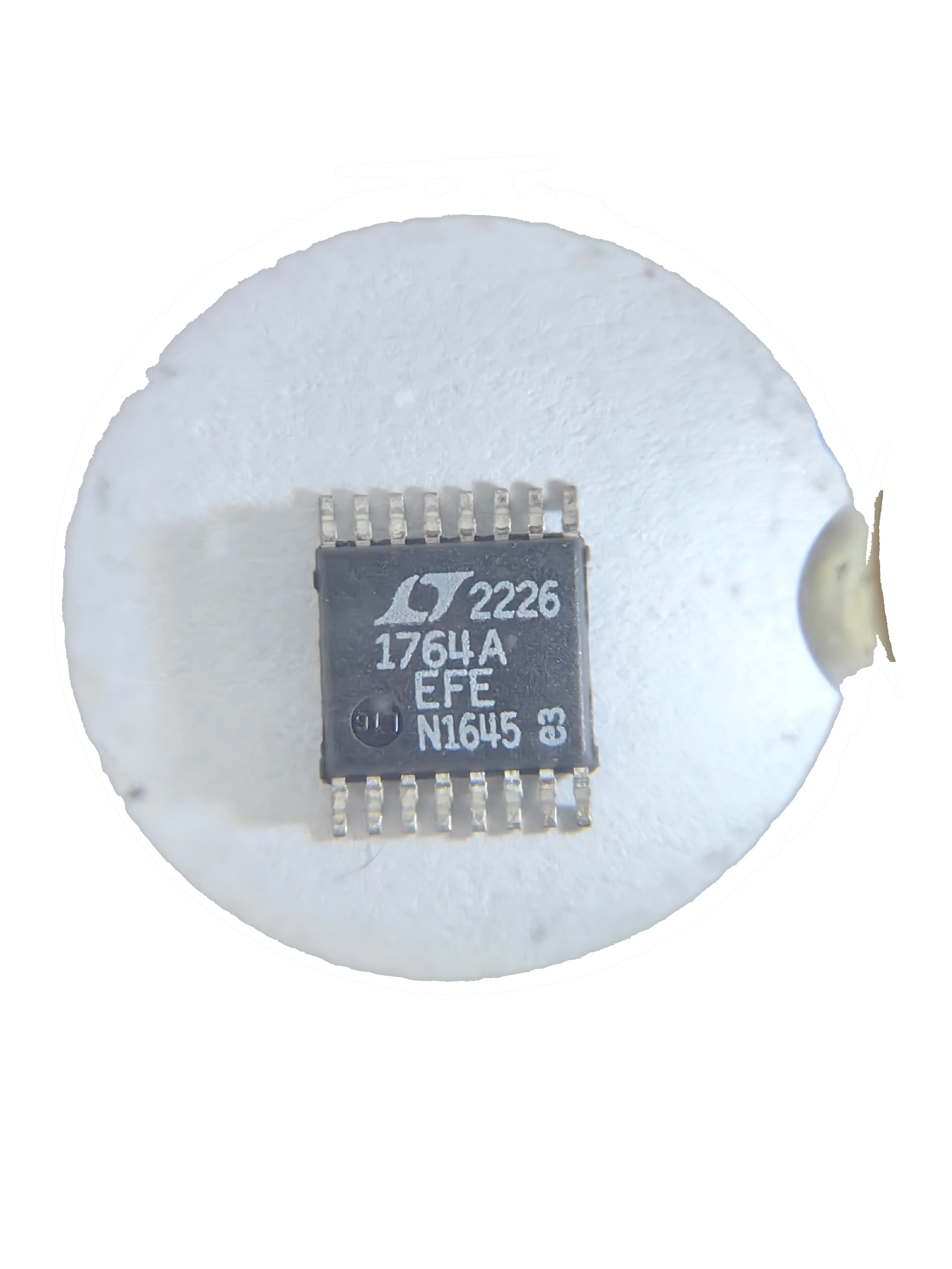 LT1764AEFE-1.5 LT1764AEFE LT1764AEFE-2.5 LT1764AEFE-3.3 LT1764AET LT1764 - 3A, การตอบสนองชั่วคราวที่รวดเร็ว, เสียงต่ํา, ตัวควบคุม LDO