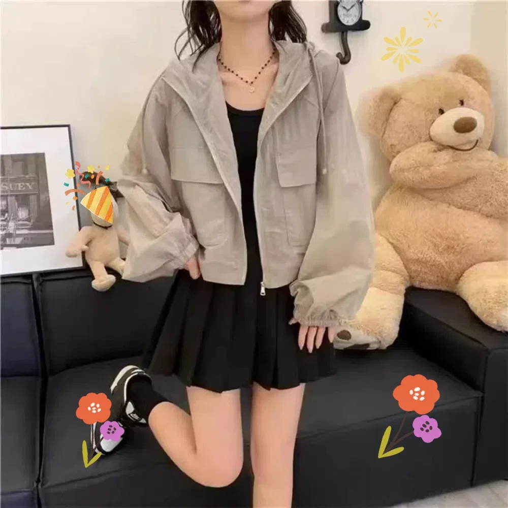 Abbigliamento sottile per protezione solare Giacca estiva a maniche lunghe allentata anti UV Cappotto da donna impermeabile ad asciugatura rapida Cappotto sportivo da esterno