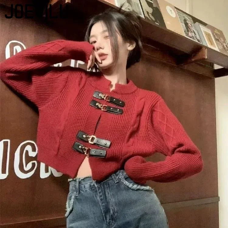 JOEVILU Retro Red Sweater Christmas Atmosphere Knitted Cardigan Leather Button Cropped Cardigans French Knitted Tops Y2k Clothes