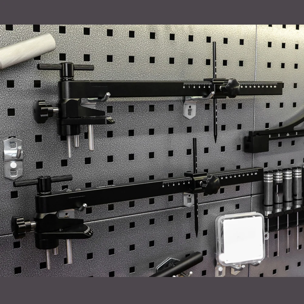 

Bike shifter lever tool for road bikes with spring mechanism for automatic return and double limit rods for stable angle control