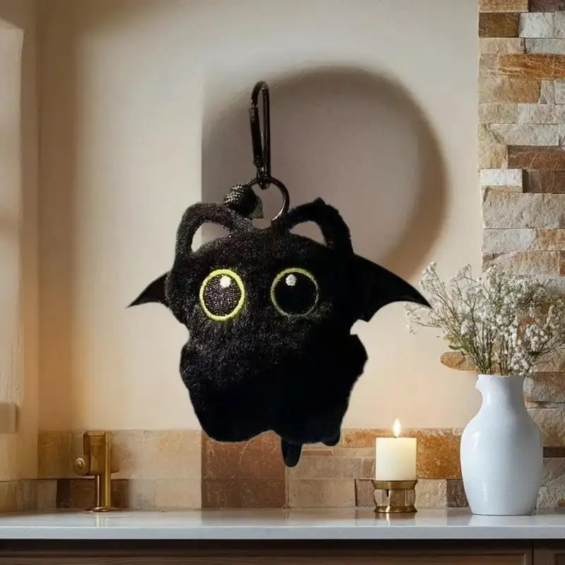 Uroczy breloczek z pluszową kociątką, miękki czarny kotek, zawieszka do plecaka lub torby, idealny prezent na urodziny dla dziewczynki lub chłopca.