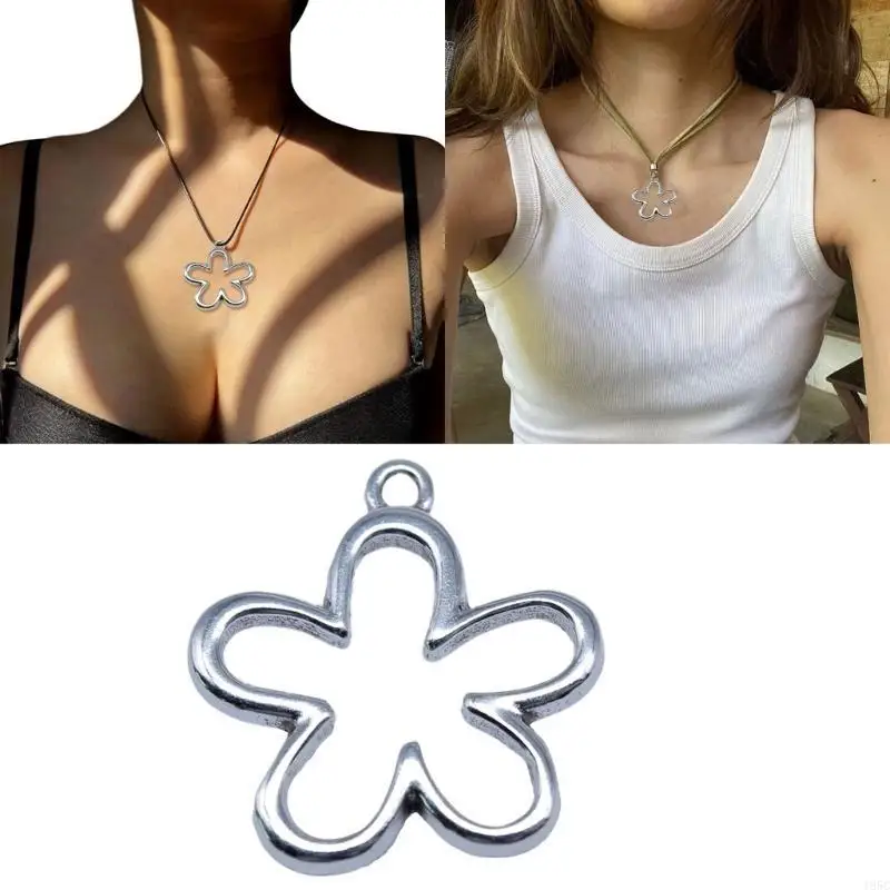 195C Flower Hollow Tassels Charm Pendants Antique Silver Hollow Small Flower Tags for DIY Keychain Necklace Jewelry Making