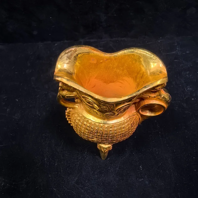 - cup, antique miscellaneous items, three-legged double-eared dragon ear wine flask, vintage home decoration orn