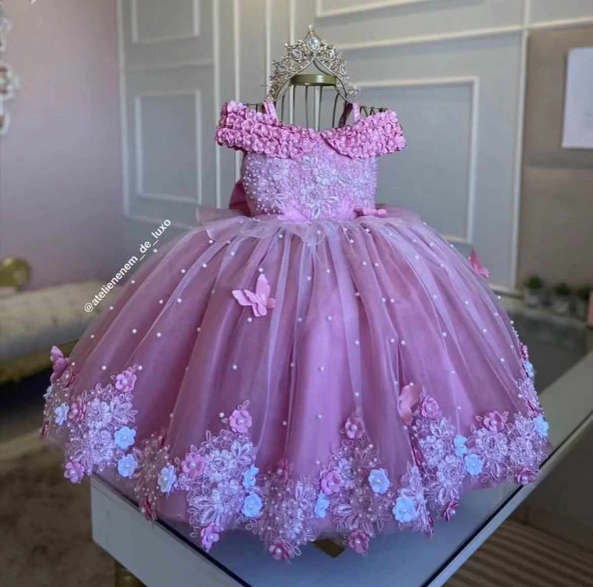 Urocza sukienka dla dziewczynki sypiącej kwiaty na wesele, aplikacje 3D, perły, szyta na miarę, tiulowa koronka, sukienka na urodziny dla dziewczynki, Pierwsza Komunia, suknie balowe